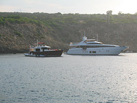 Яхты у берега Кипра