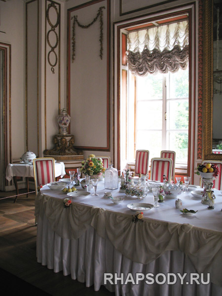 Фрагмент обеденного стола - Дворец Кусково, Столовая