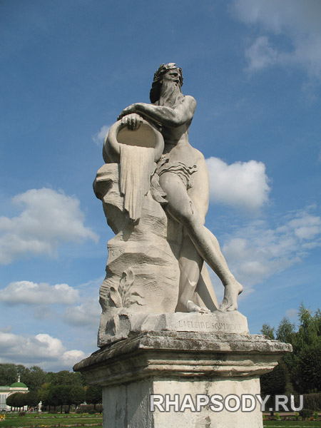 Скульптура бога реки Скамандр - Усадьба Кусково