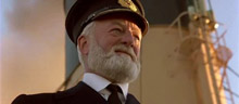 Капитан Смит (Captain Smith) — Бернард Хилл (Bernard Hill)
